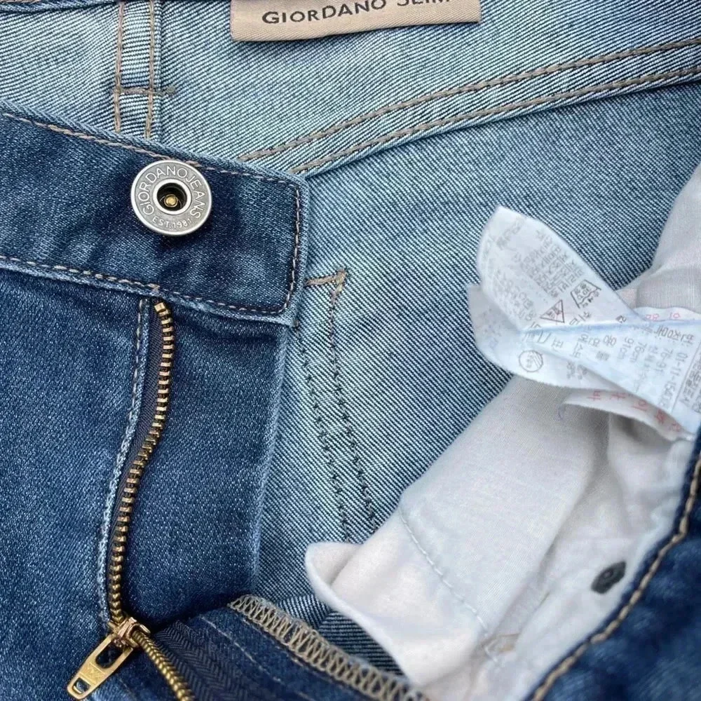 Giordano Slim Straight amen Jeans. sz 30